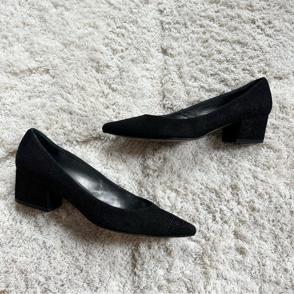 Stuart Weitzman Black Heels Classic point toe block heel 7.5 texture